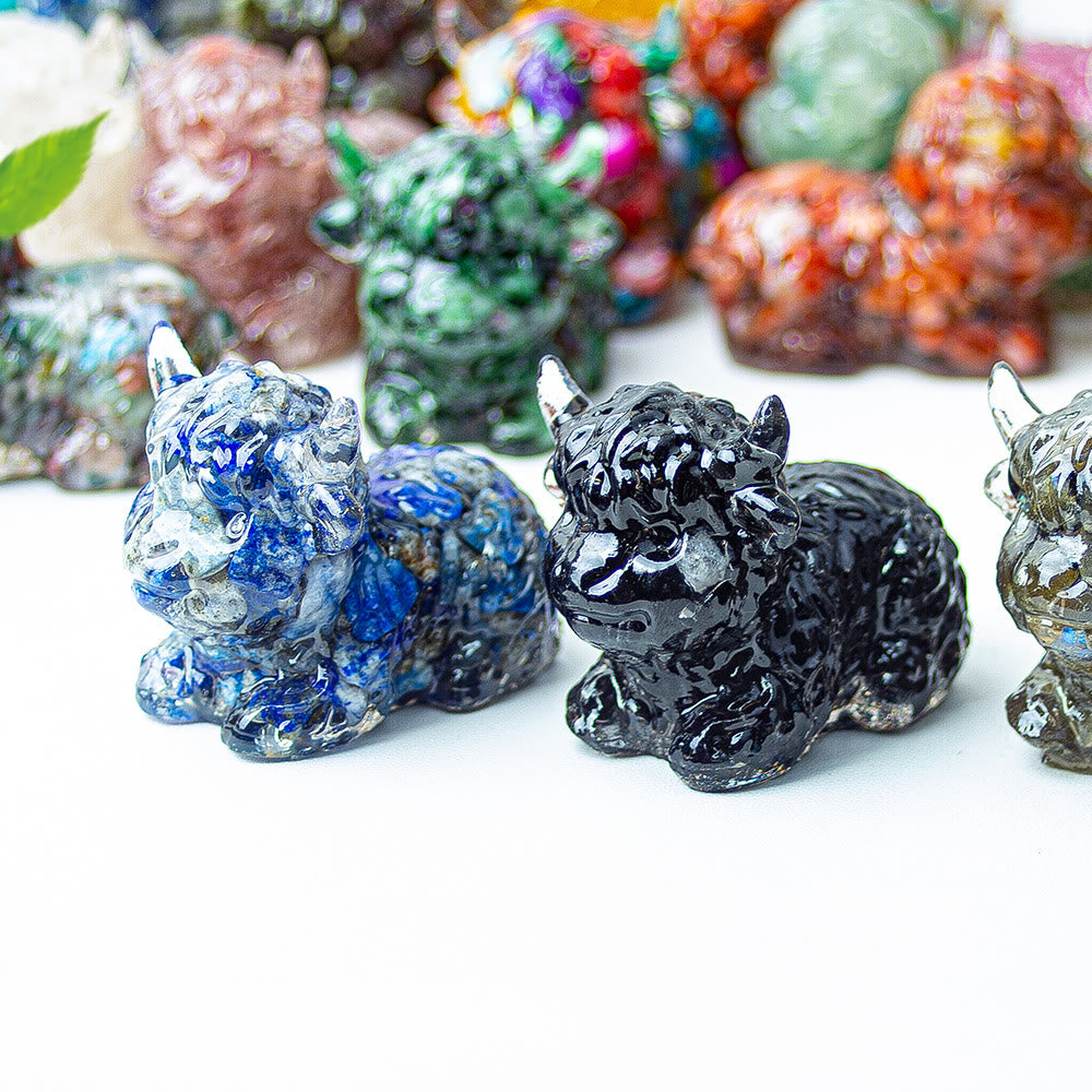 Décoration en pierre précieuse en cristal époxy Olivenorma représentant un bétail des Highlands