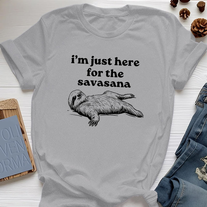 T-shirt Olivenorma Sloth Yoga « Je suis juste là pour Savasana »