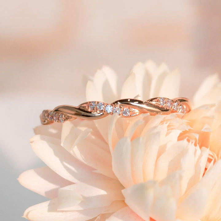 Bague d'amour torsadée Olivenorma « Bound by Grace »