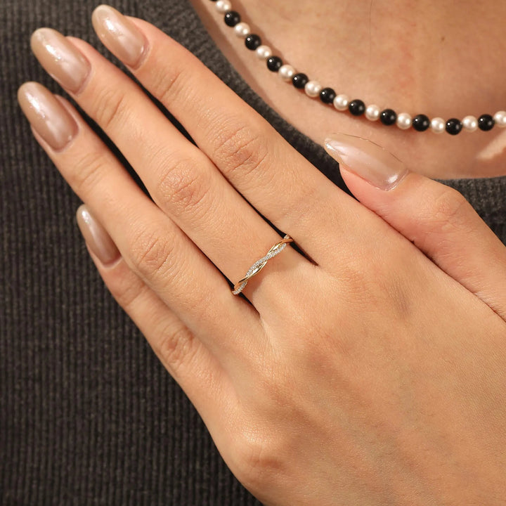 Bague d'amour torsadée Olivenorma « Bound by Grace »