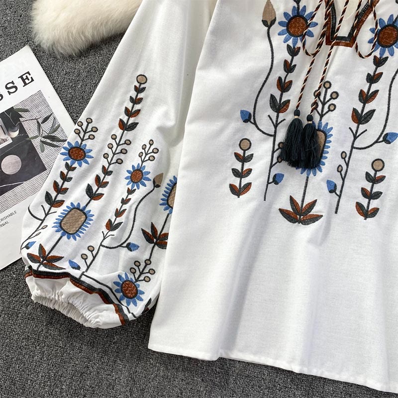 Chemise femme Olivenorma à manches lanternes et broderies florales pastorales