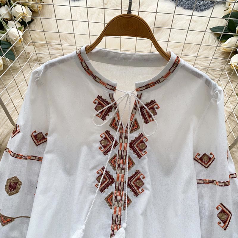 Chemise femme Olivenorma à manches lanternes et broderies de style ethnique