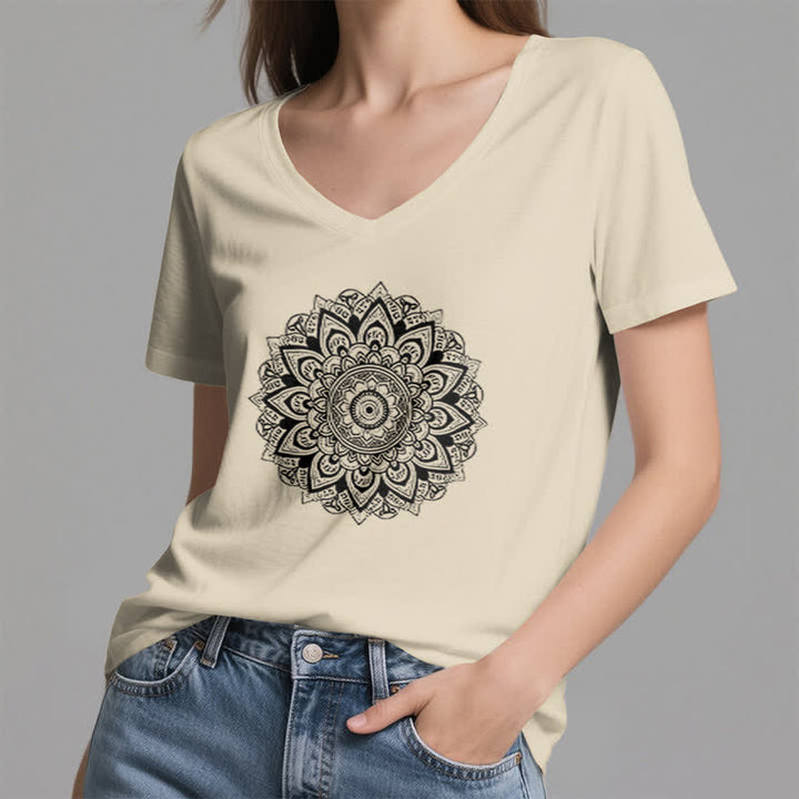 T-shirt de yoga à col en V et motif géométrique de fleur de lotus Olivenorma - image 21