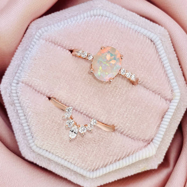 Bague de fiançailles en or rose avec opale ovale antique Olivenorma