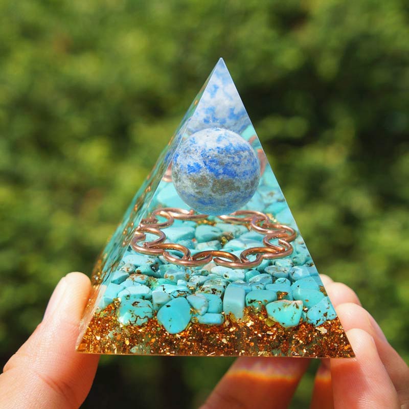 Pyramide d'orgone en lapis-lazuli turquoise