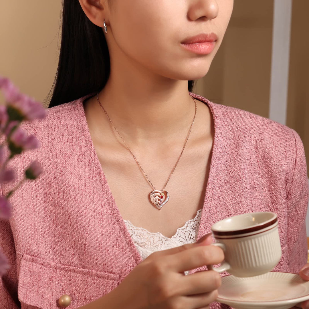 Collier en forme de cœur gravé avec pierres de naissance personnalisées Olivenorma