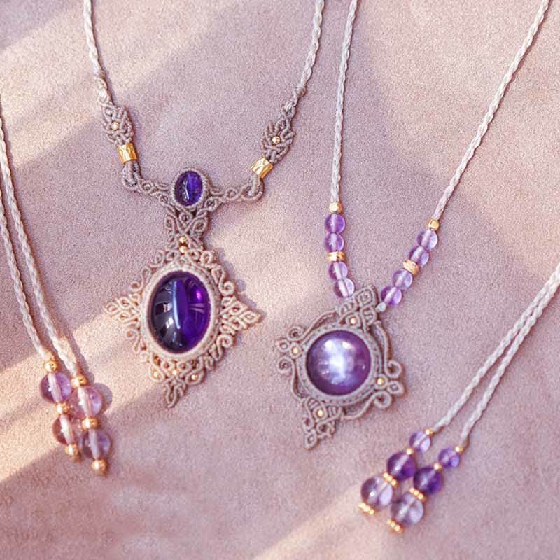 Collier et bracelet gardien tissé à la main en améthyste et charoïte Olivenorma