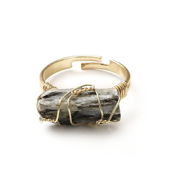 Bague irrégulière en cristal naturel
