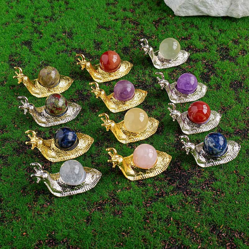 Support de boule de cristal naturel Olivenorma, petite décoration en pierre précieuse en forme d'escargot