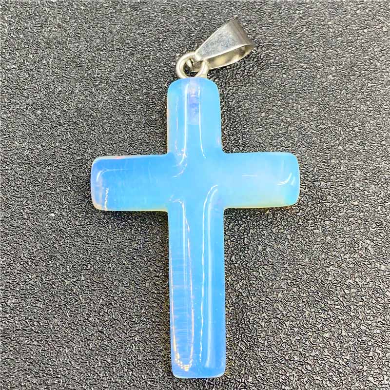 Pendentif de guérison en forme de croix en cristal naturel Olivenorma