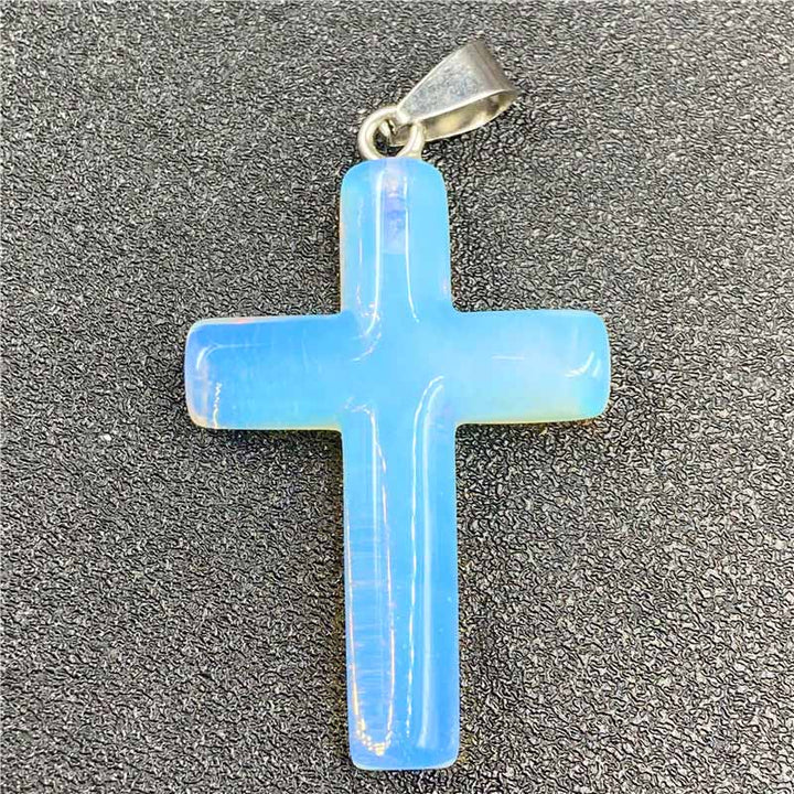 Pendentif de guérison en forme de croix en cristal naturel Olivenorma