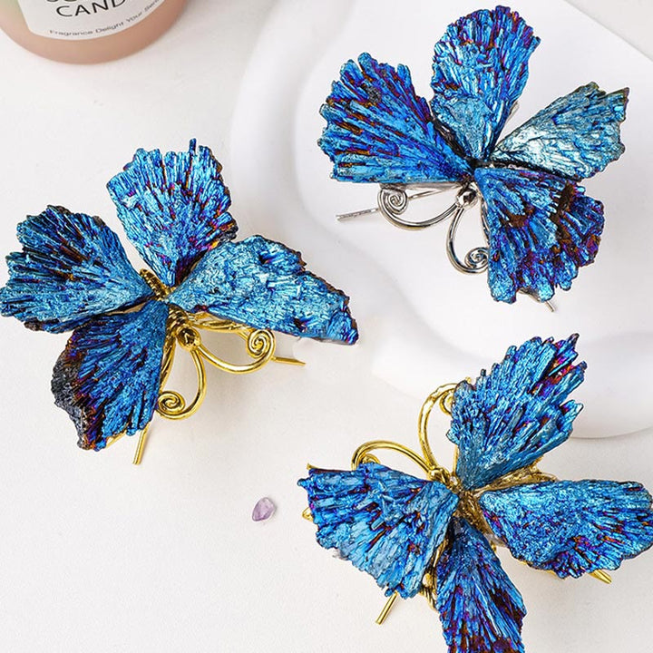 Décoration en pierre précieuse papillon en tourmaline cyanite Aura Olivenorma