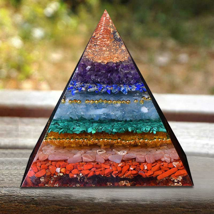 Pyramide d'orgone d'équilibre naturel des chakras Olivenorma