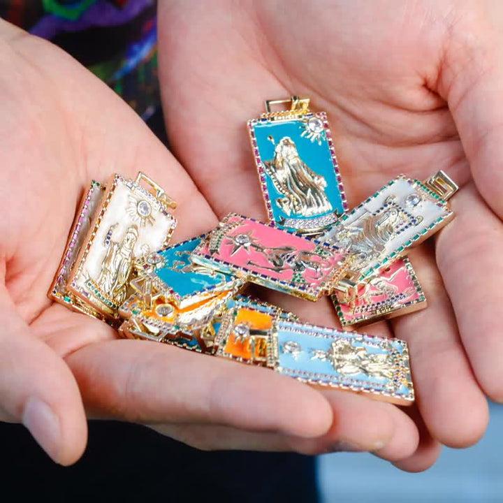 Collier de cartes de tarot majeures en émail Olivenorma