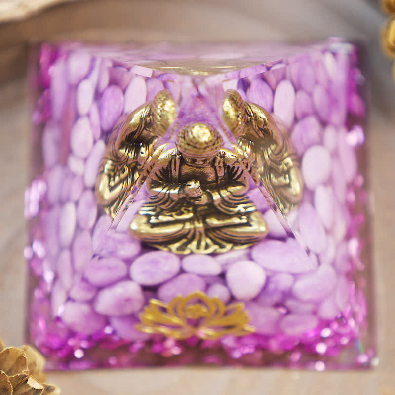 Olivenorma Bouddha Lotus avec pyramide d'orgone en violet de jade