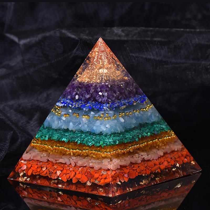 Pyramide d'orgone d'équilibre naturel des chakras Olivenorma