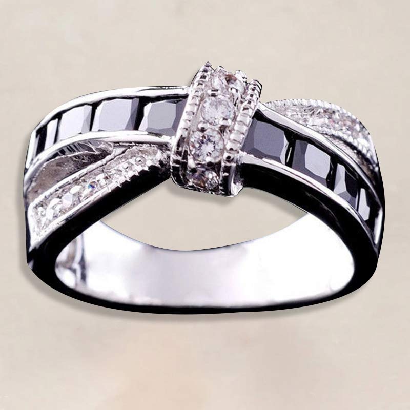 Bague nœud papillon en saphir avec pierre de naissance de septembre Olivenorma