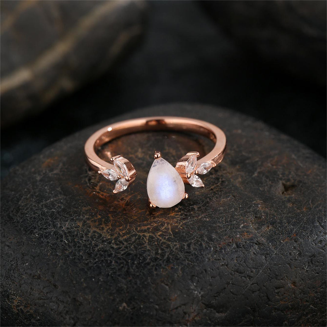Bague ajustable en forme de feuille avec pierre de lune à facettes et zircon blanc Olivenorma