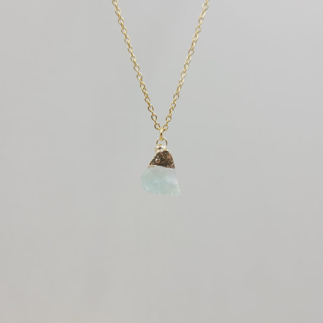 Collier en pierre précieuse brute irrégulière en cristal Olivenorma