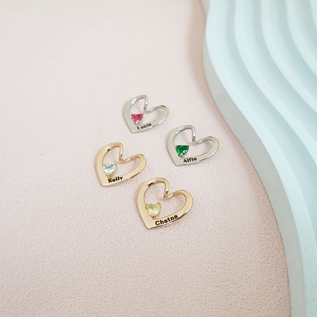 Bracelet chaîne à breloques en forme de cœur avec pierre de naissance et nom personnalisé Olivenorma