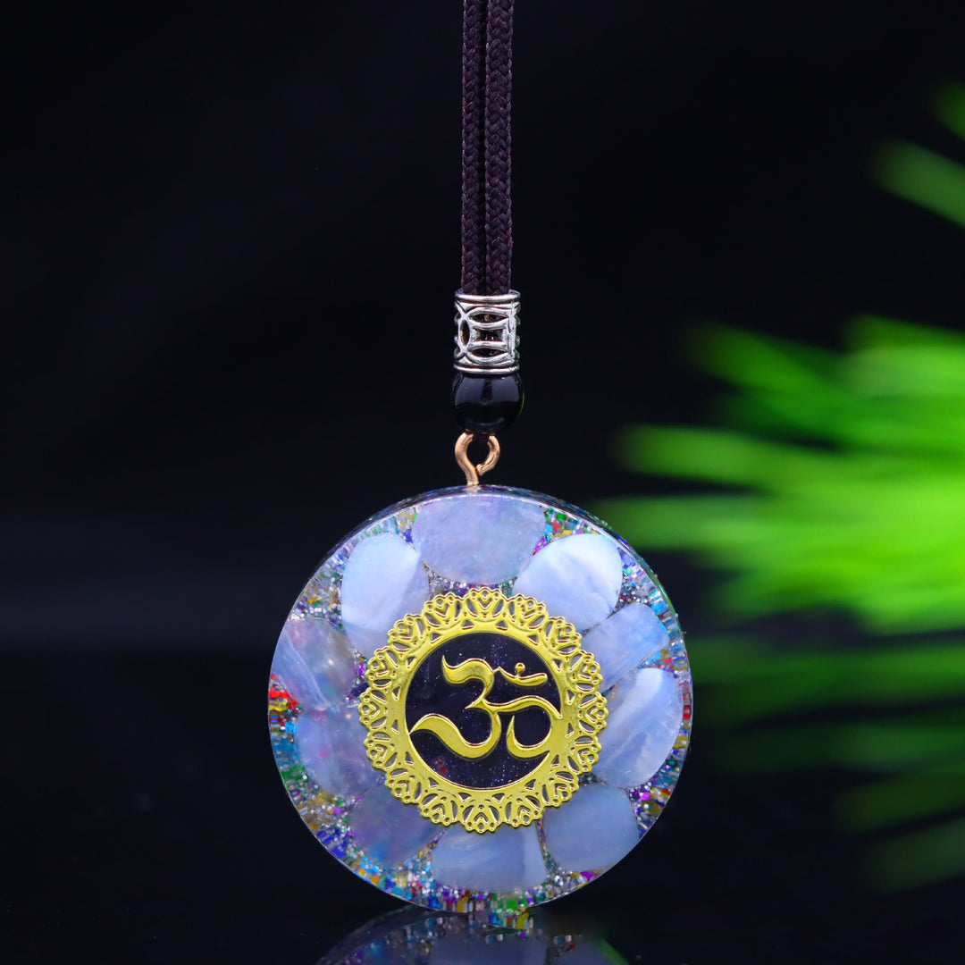 Collier pendentif époxy en gravier de calcédoine bleue naturelle Olivenorma