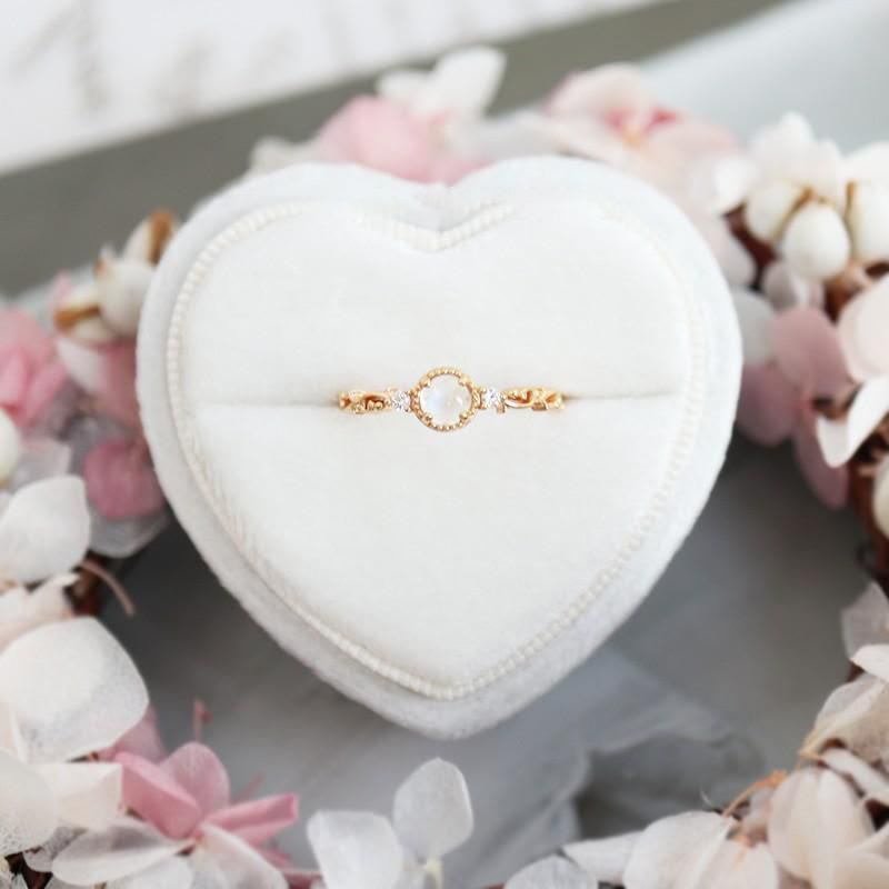 Bague délicate en pierre de lune naturelle et zircone Olivenorma