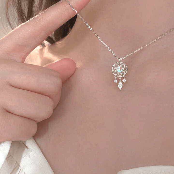 Collier attrape-rêves fait main Olivenorma avec pierre de lune