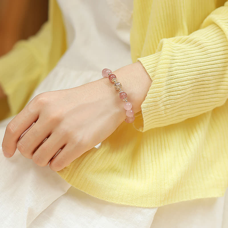 Bracelet en pierres précieuses Love en quartz fraise