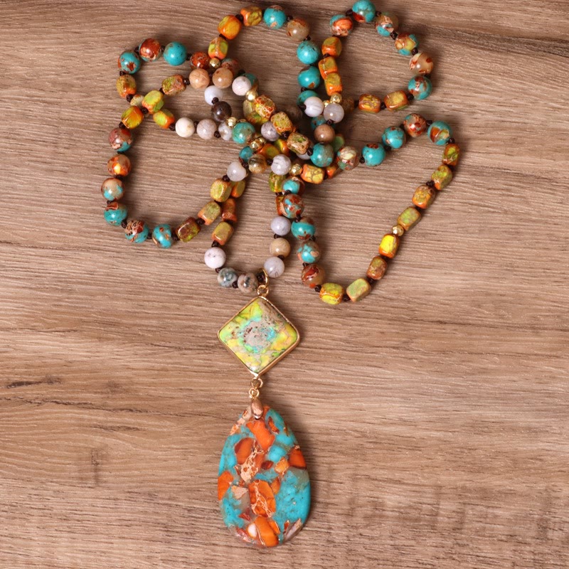 Collier Mala en forme de goutte naturelle en turquoise huître Olivenorma