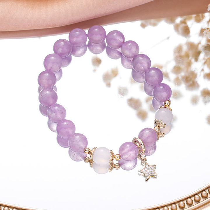 Bracelet en perles d'agate blanche et d'améthyste avec étoile et lune Olivenorma