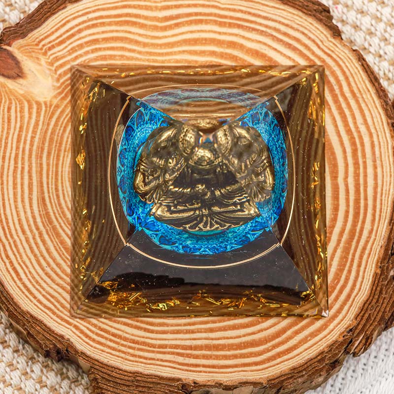 Pyramide d'orgone de protection du Bouddha en obsidienne Olivenorma