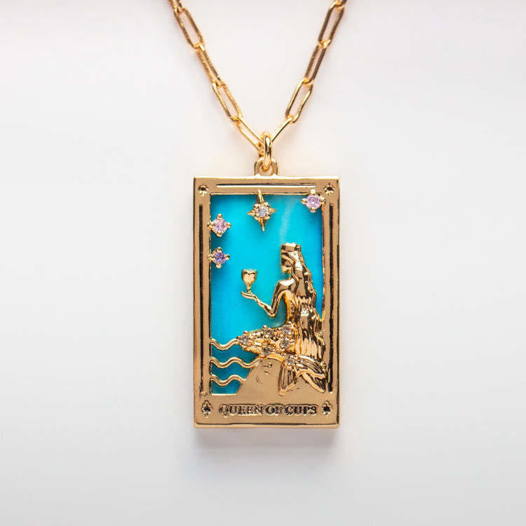 Collier en forme de goutte d'huile de tarot en or électroplaqué avec zircon Olivenorma