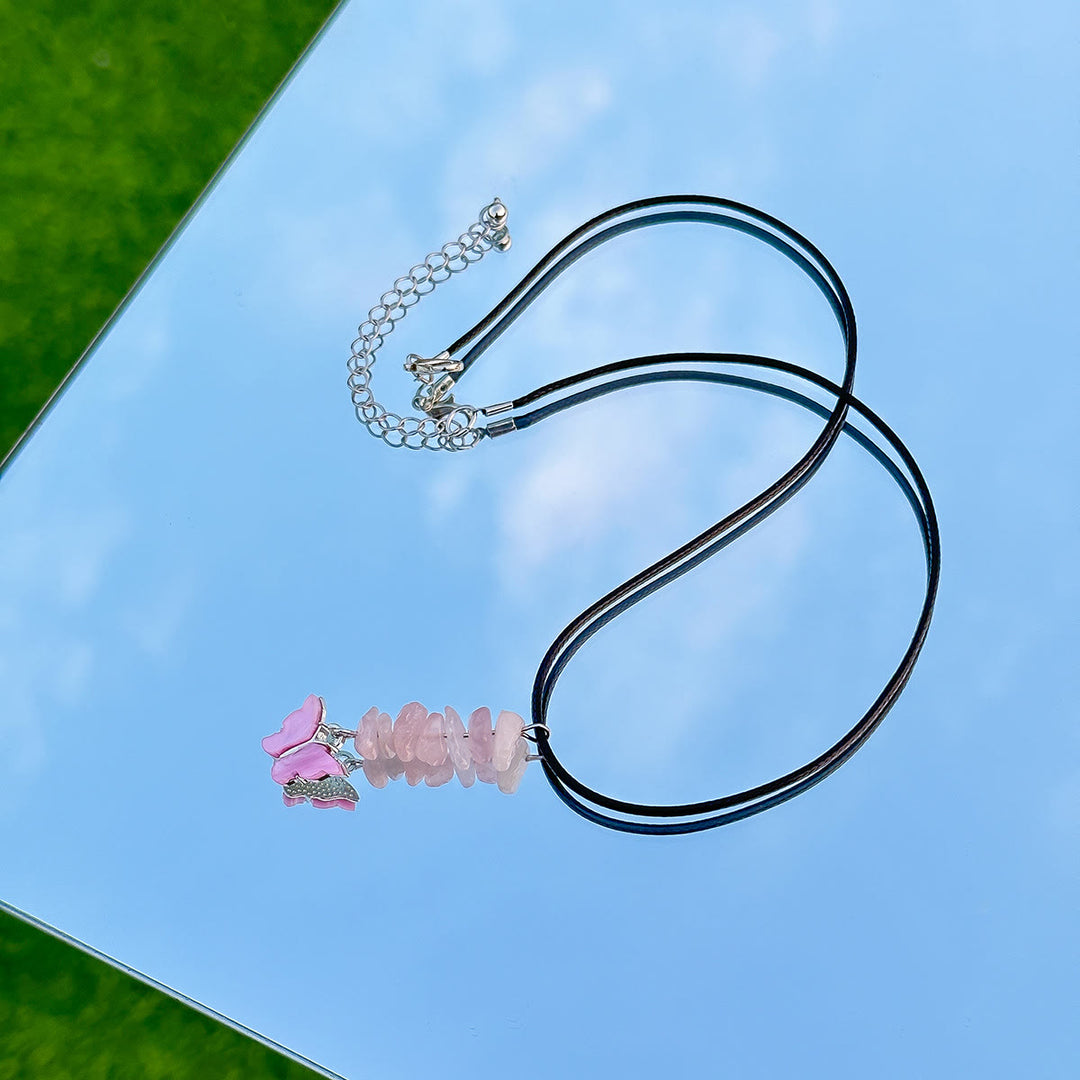 Collier en cuir et fil ciré avec pompon papillon en pierre naturelle Olivenorma