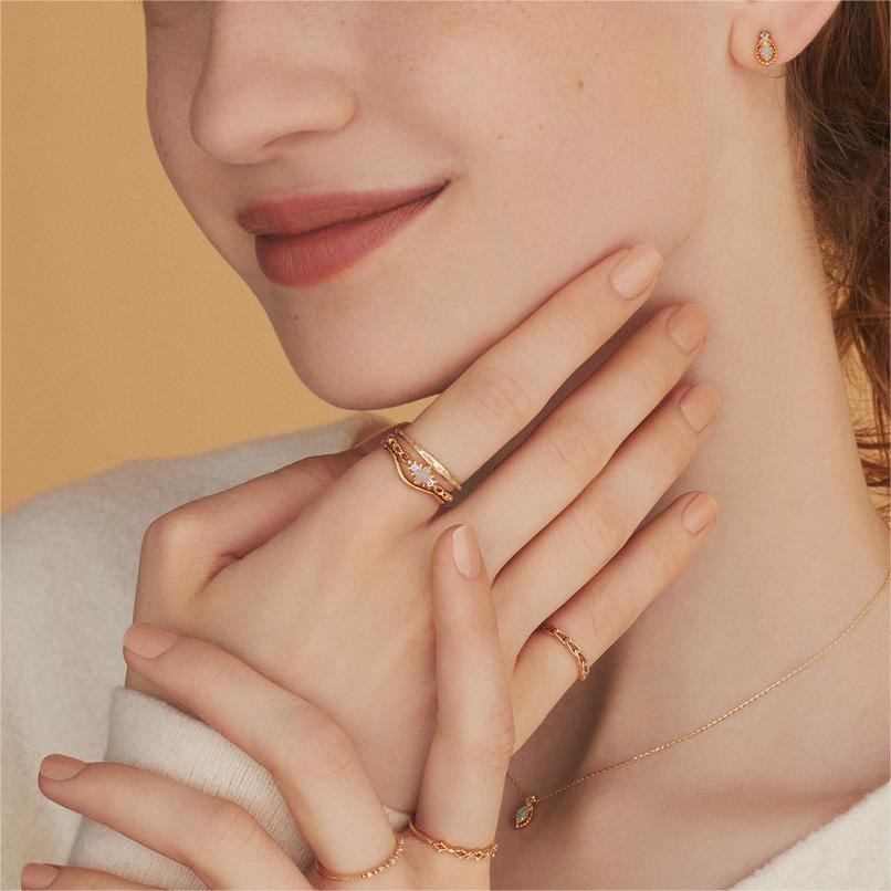 Collier, boucles d'oreilles et bague en dentelle violette naturelle d'opale Olivenorma