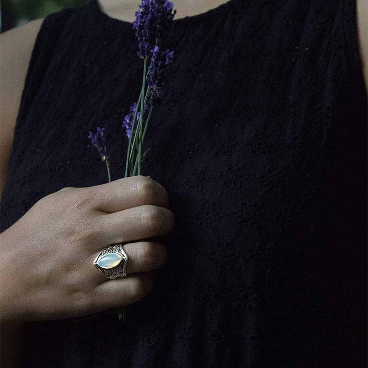Bague de protection curative en pierre de lune Olivenorma