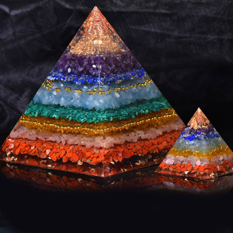 Pyramide d'orgone d'équilibre naturel des chakras Olivenorma
