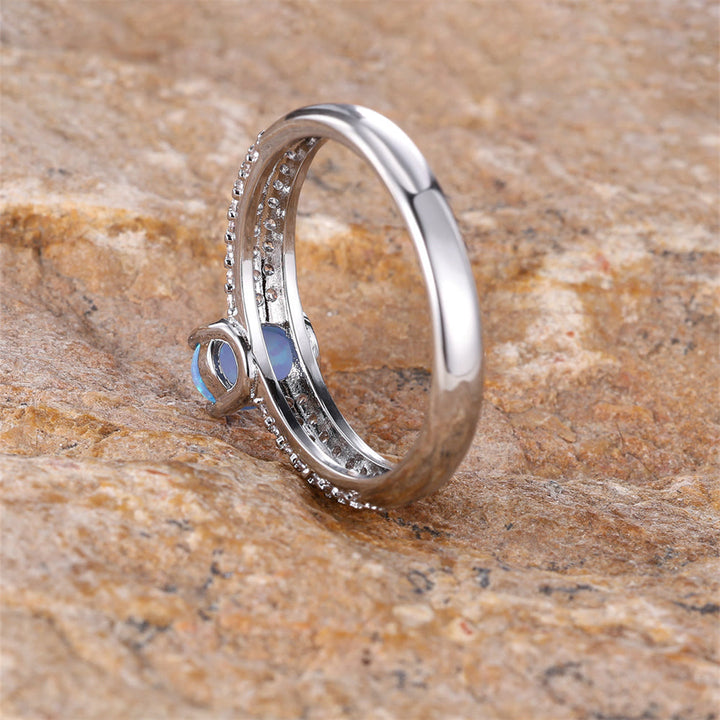 Bague à bande ronde en zircon opale « Shiny Elegance » Olivenorma