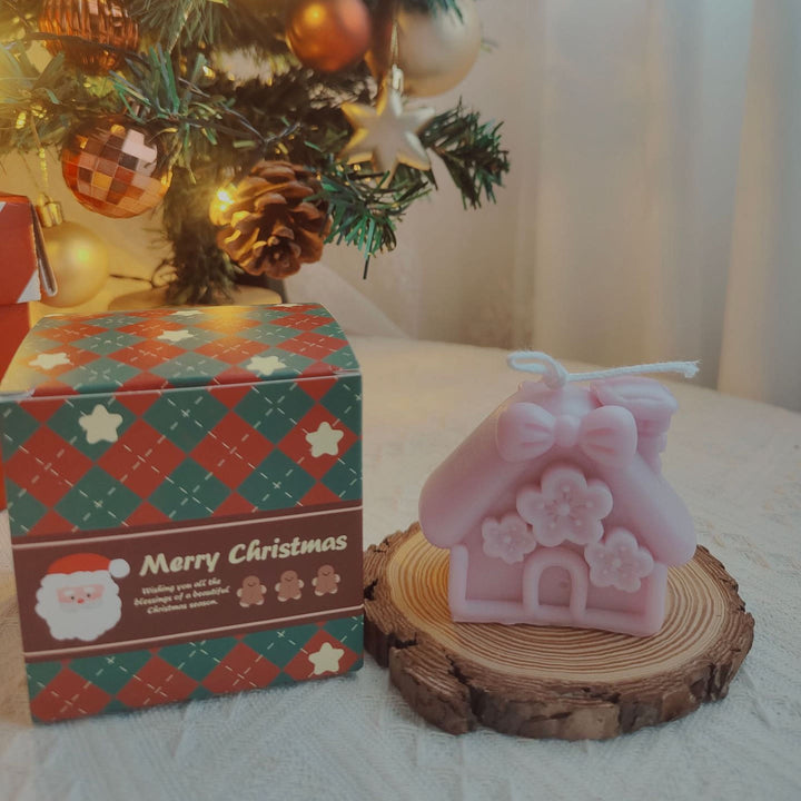 Bougie de Noël en forme de chaussette avec boule de laine gravée Olivenorma