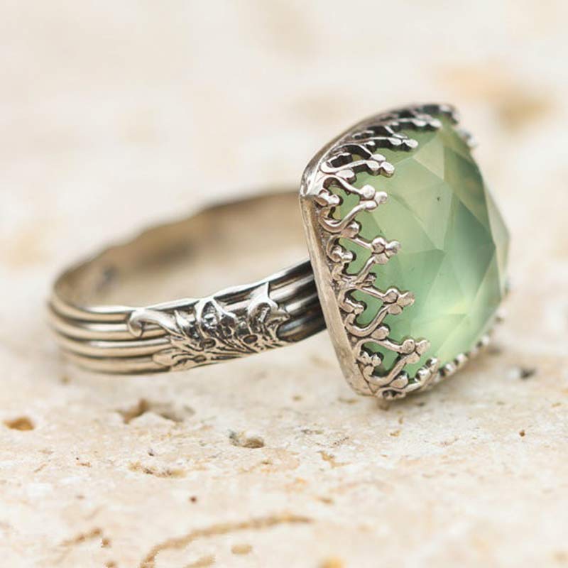 Bague en pierre de lune verte Olivenorma The Goddess Energy