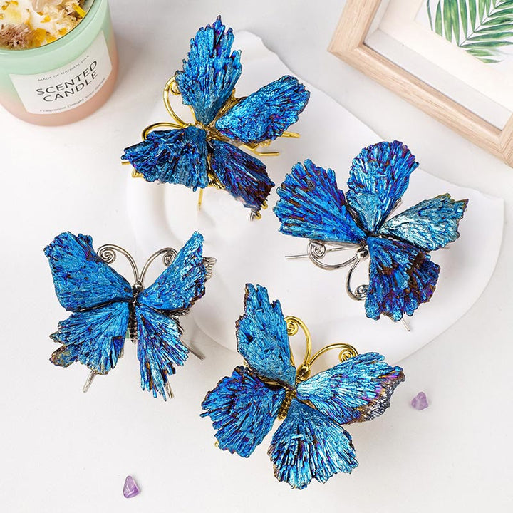 Décoration en pierre précieuse papillon en tourmaline cyanite Aura Olivenorma