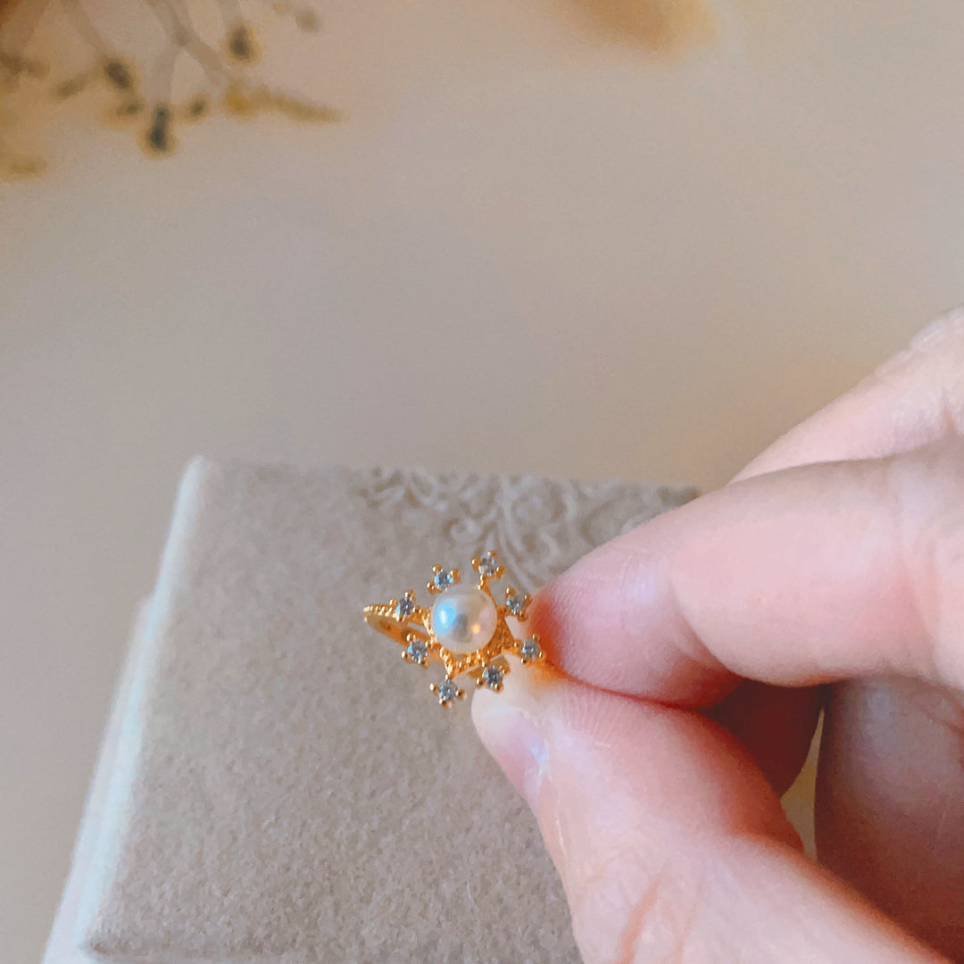 Bague en perle naturelle avec zircon et fleur romantique Olivenorma