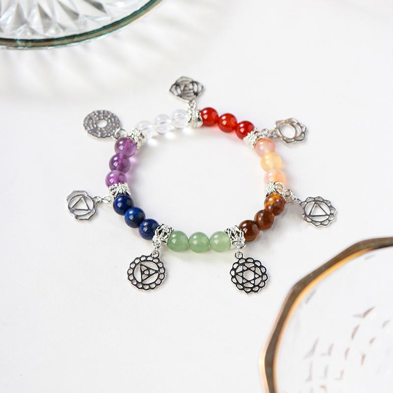 Bracelet de yoga en pierres précieuses naturelles avec sept chakras