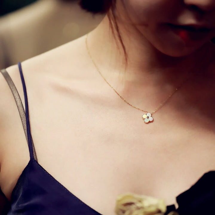 Collier en argent sterling S925 avec opale et trèfle à quatre feuilles Olivenorma