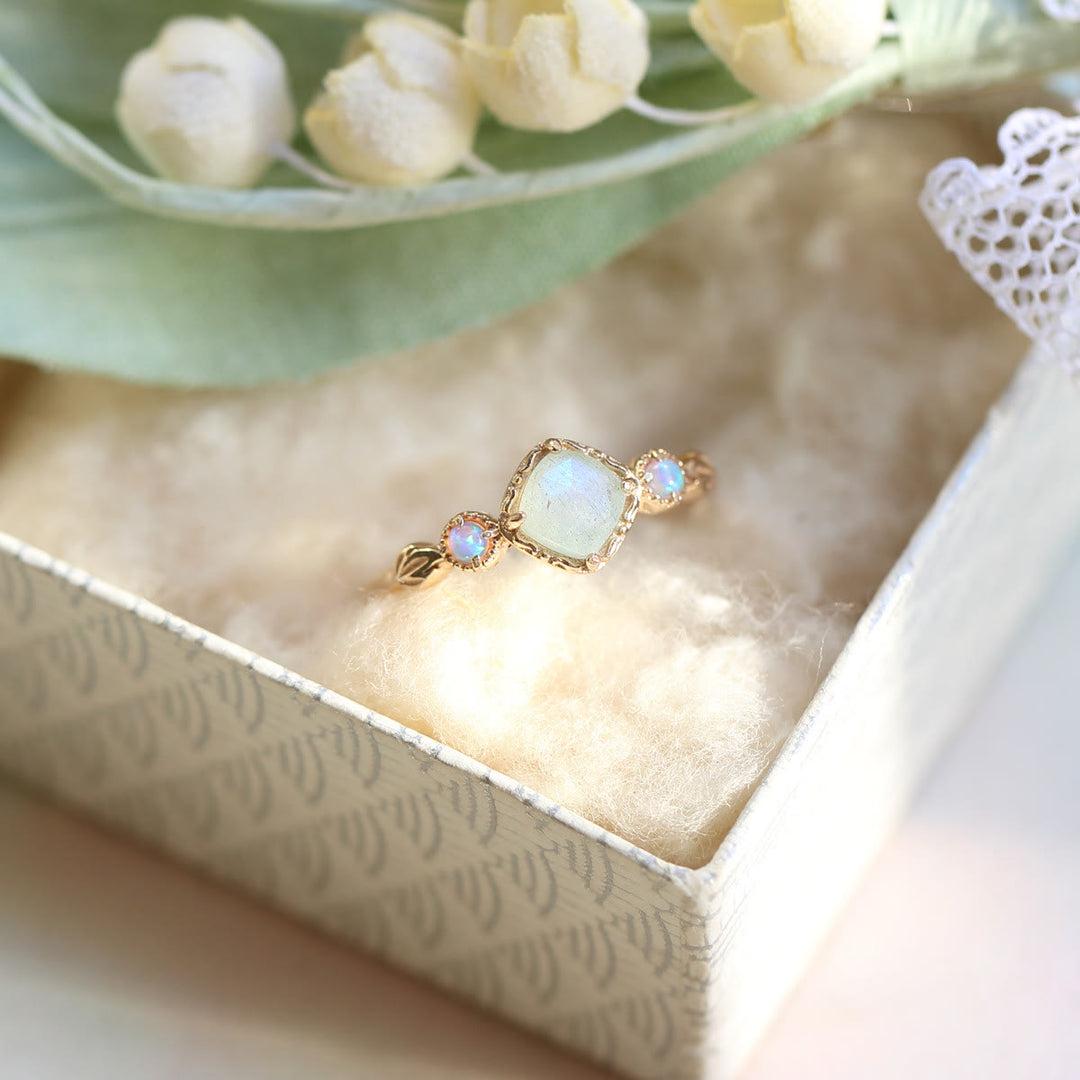 Collier avec anneau carré en pierre naturelle de labradorite Olivenorma