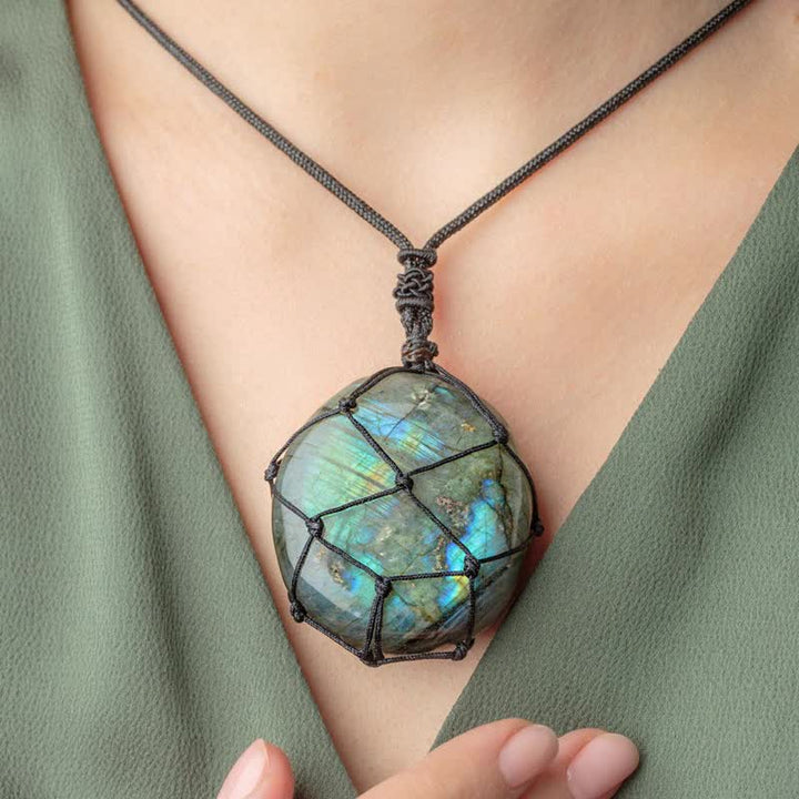 Collier en labradorite avec cœur de dragon Olivenorma