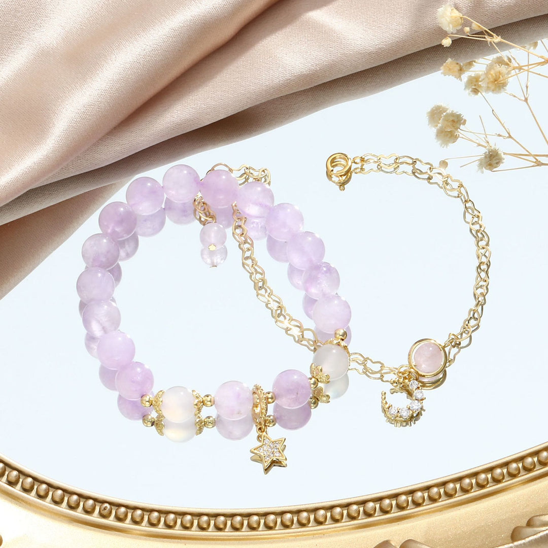 Bracelet en perles d'agate blanche et d'améthyste avec étoile et lune Olivenorma