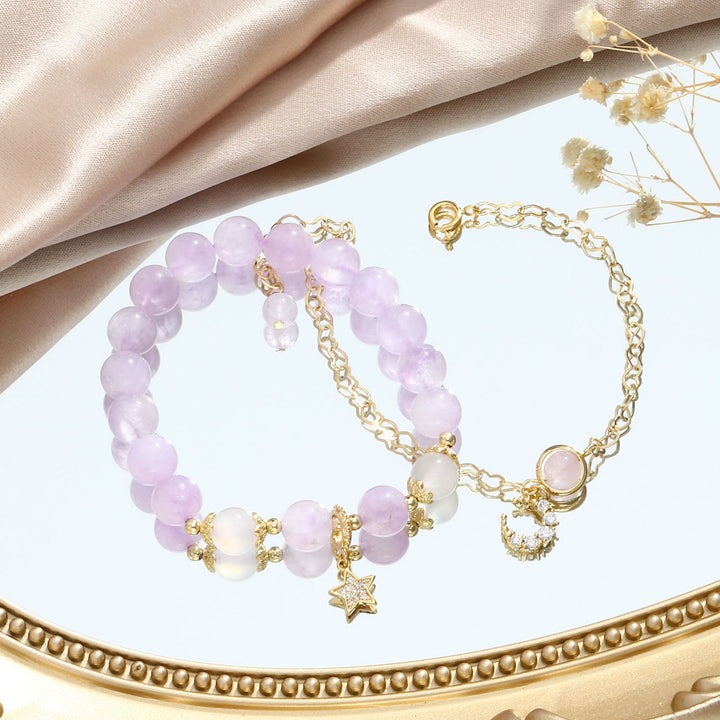 Bracelet en perles d'agate blanche et d'améthyste avec étoile et lune Olivenorma