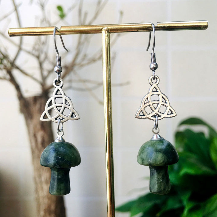 Boucles d'oreilles à tige en forme de champignon mignon en pierre de cristal naturel Olivenorma