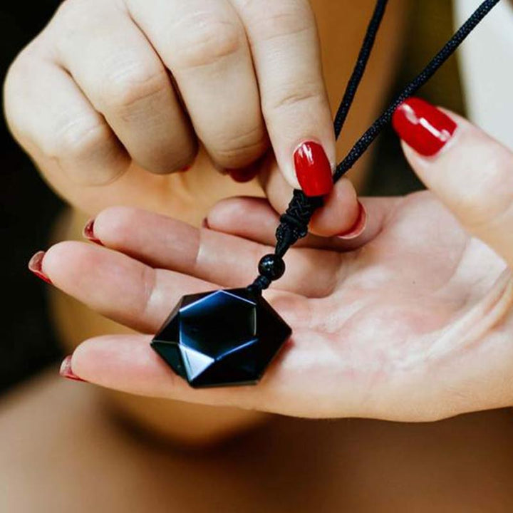 Collier Talisman en Obsidienne de Qualité Supérieure