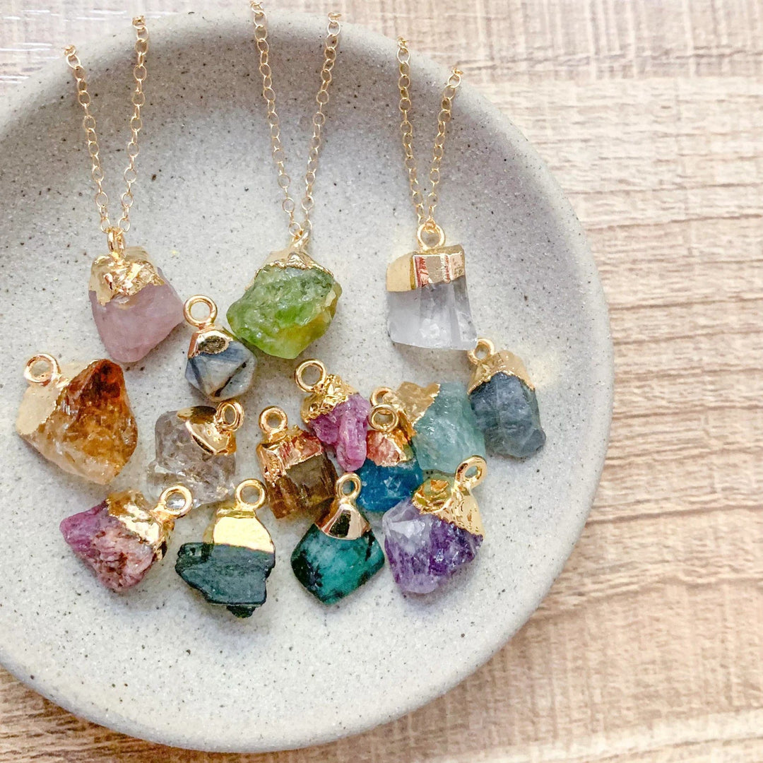 Collier en pierre précieuse brute irrégulière en cristal Olivenorma